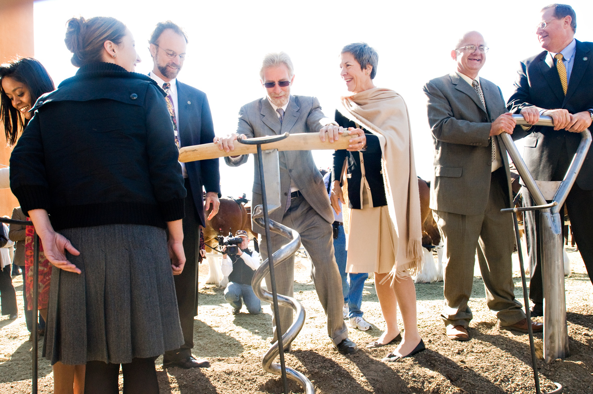 Breaking ground for phase 2 of the institute. Phase 1 was completed earlier this month. (Photo courtesy of UC Davis) Breaking ground for phase 2 of the institute. Phase 1 was completed earlier this month. (Photo courtesy of UC Davis)