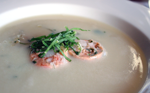 White corn soup with the intense taste of summer. White corn soup with the intense taste of summer.