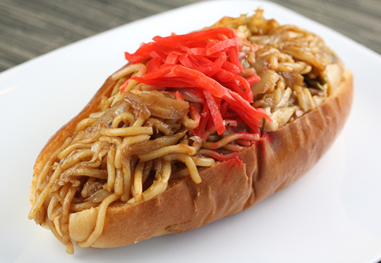 And would you believe chow mein or yakisoba in a hot dog bun?