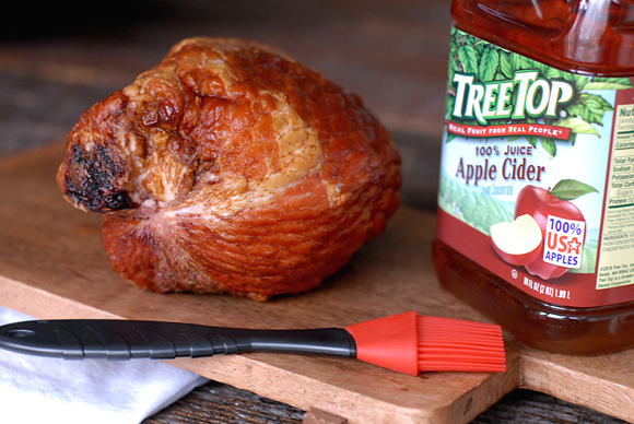 How'd you like a half ham like this to grace your holiday table? (Photo courtesy of Snake River Farms)