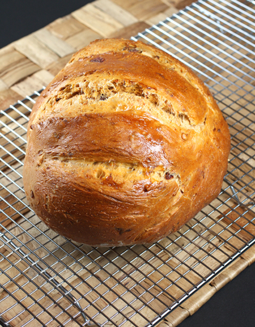 A beautiful loaf with the taste of summer.