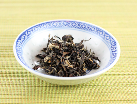 Large leaves impart a smooth flavor to this tea.