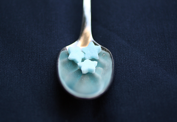 Mini blue sugar stars from Chambre de Sucre.