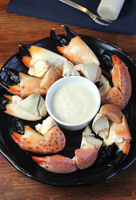 Now, that's a holiday seafood platter, wouldn't you say? (Photo by Carolyn Jung)