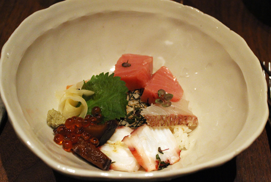 Extraordinary chirashi.