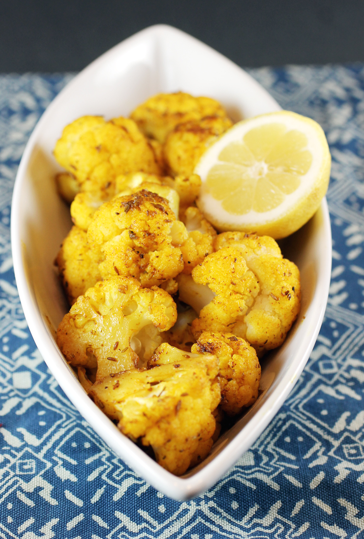 Golden cauliflower with curry spices.