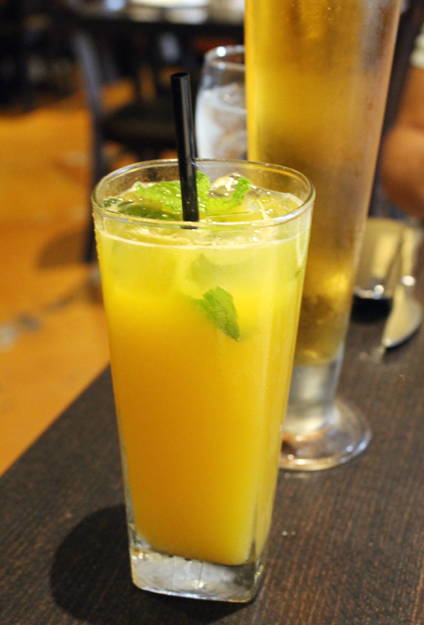 A specialty mango drink that's non-alcoholic.