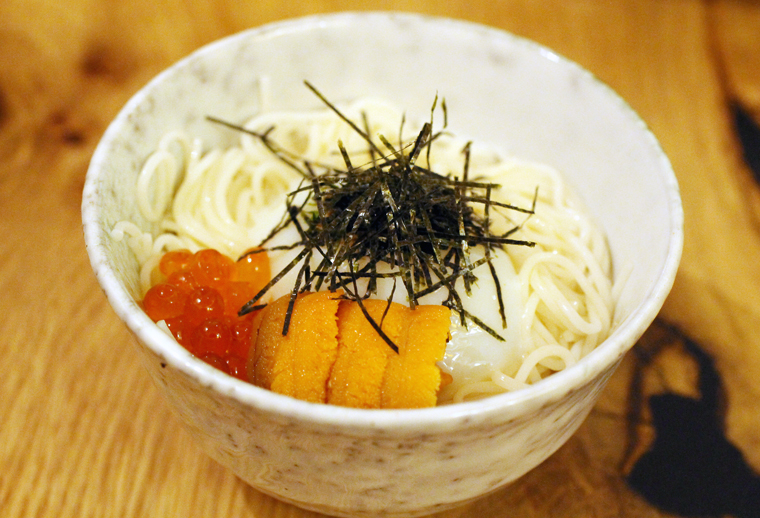 Chilled somen noodles with uni.