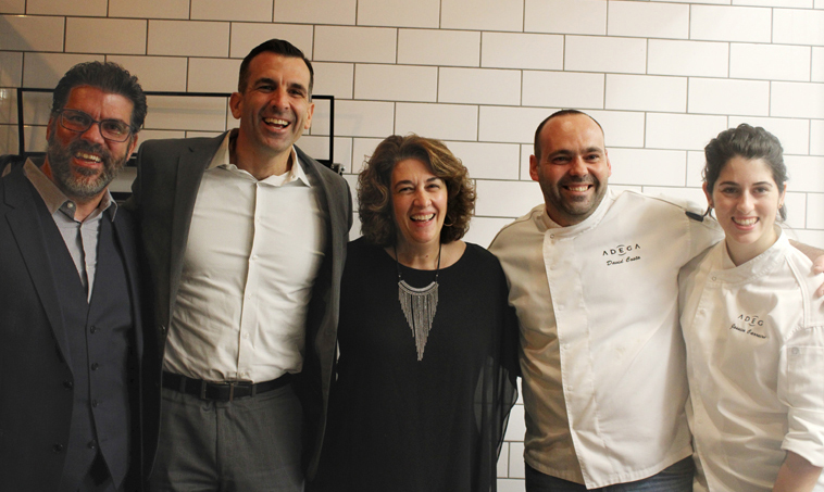 (L to R): Carlos Carreira, San Jose Mayor Sam Liccardo, Fernanda Carreira, David Costa, and Jessica Carreira.