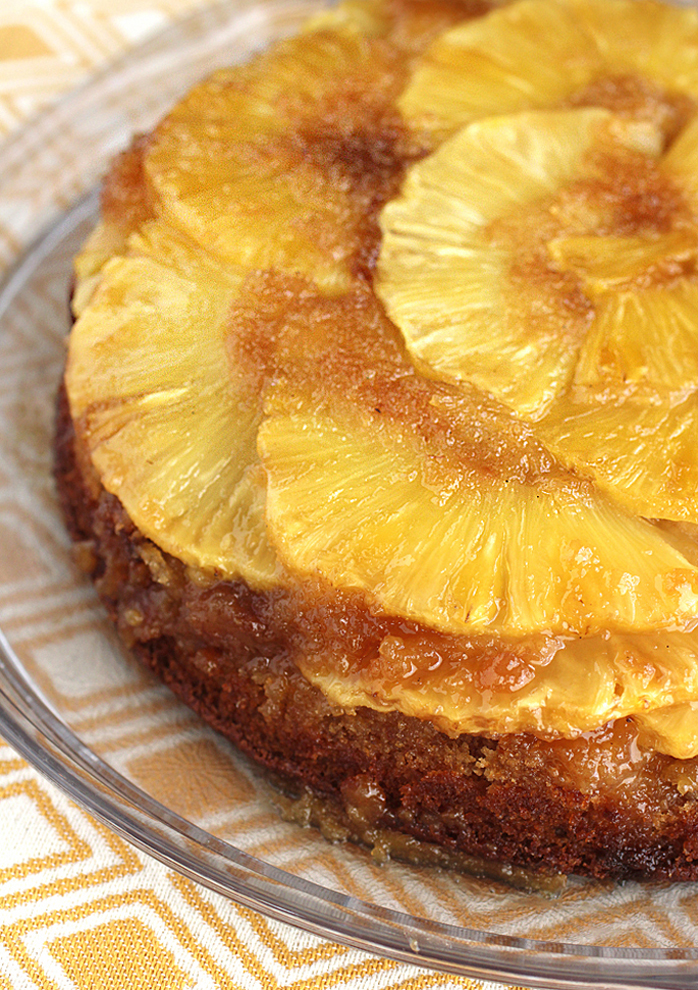 https://www.foodgal.com/wp-content/uploads/2022/08/Pineapple-banana-cake-side.jpg