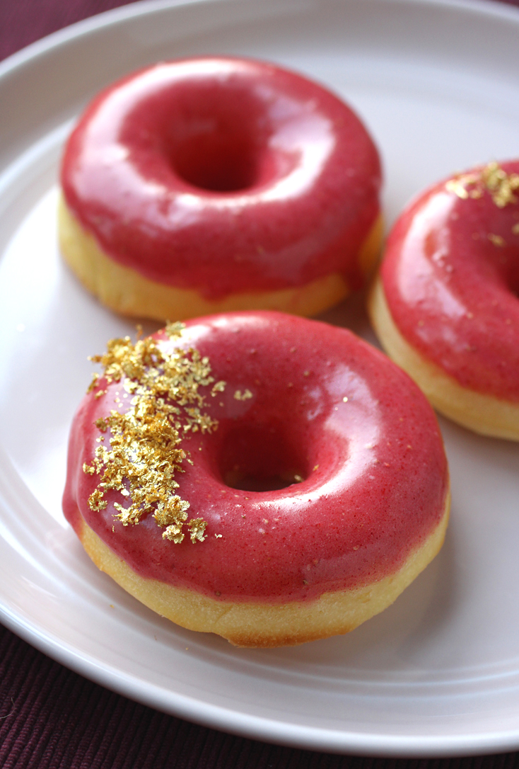 Yes, I made these at home -- thanks to Global Grub's Mochi Donut Kit.