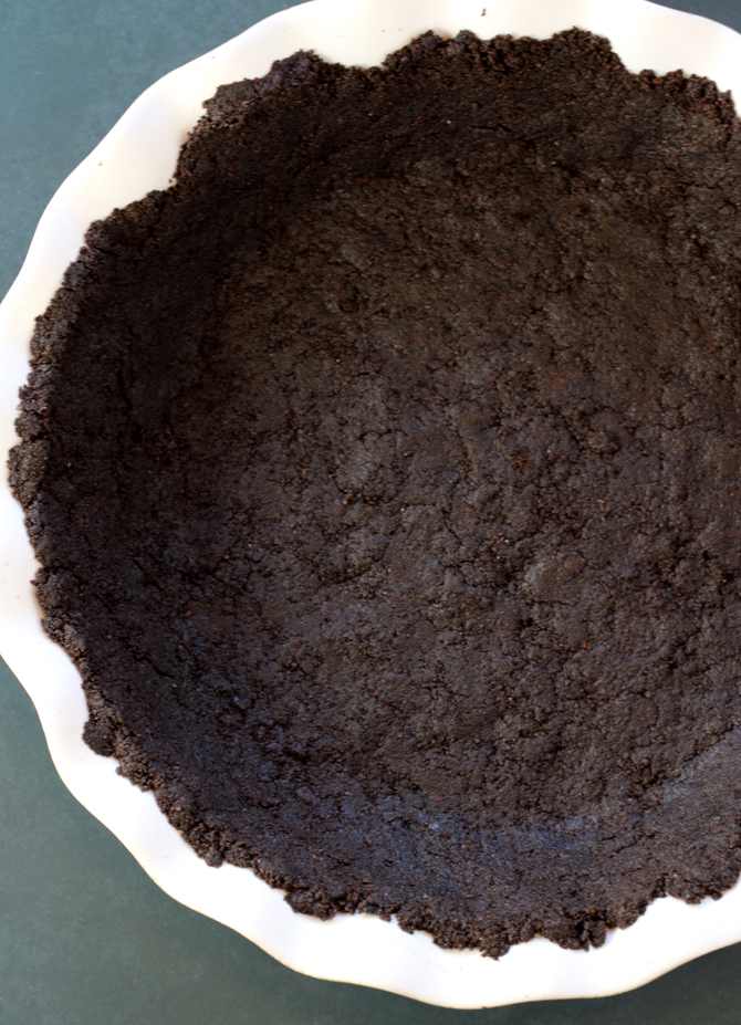 The just-formed espresso-chocolate cookie crust.