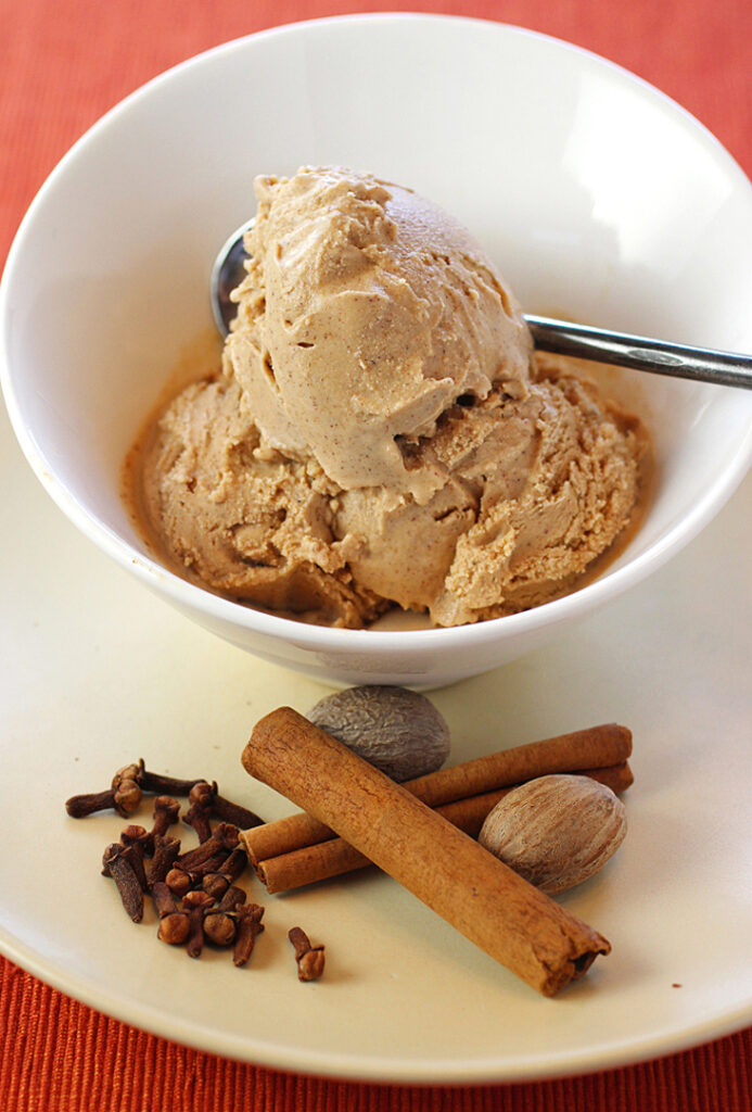 Pumpkin spice ice cream to make and enjoy at home.