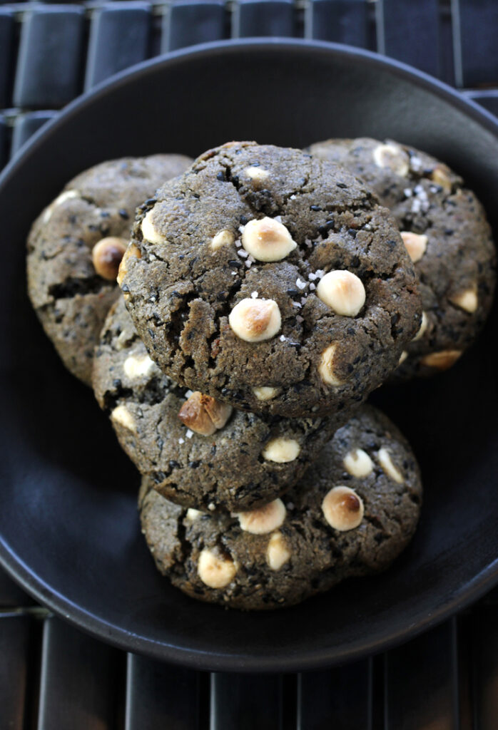 Black sesame paste plus black sesame seeds give these cookies a deep nutty taste.
