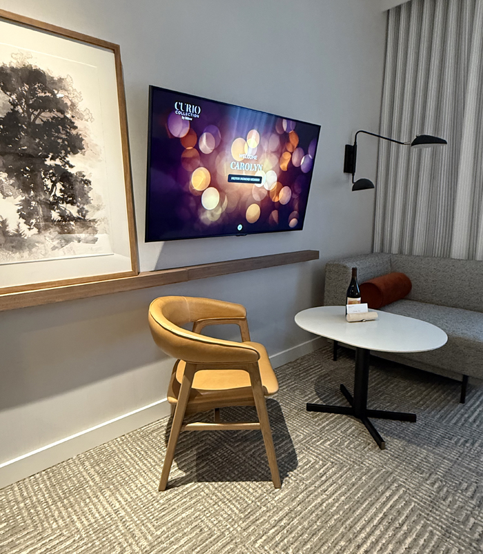 Sitting area in the room.