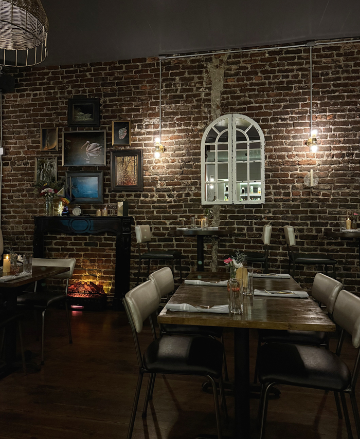 The inviting dining room.