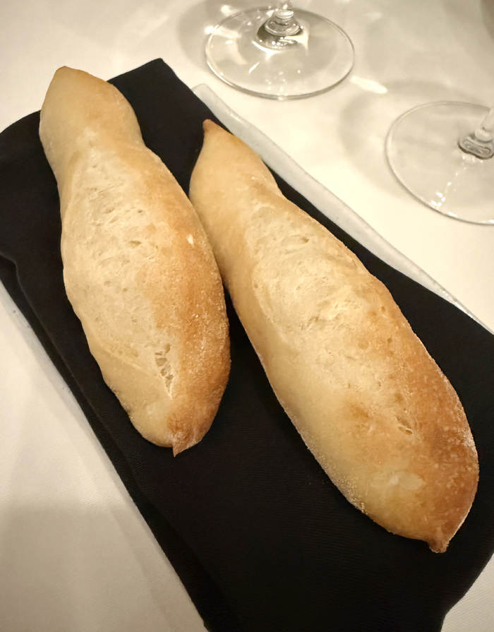 Mini baguettes.