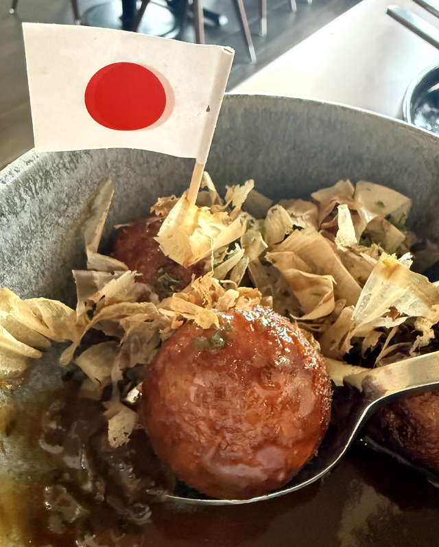 A closer look at the octopus balls.