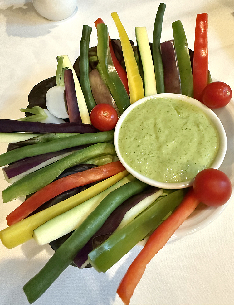Crudites with a sauce you just want to eat it by the spoonful.