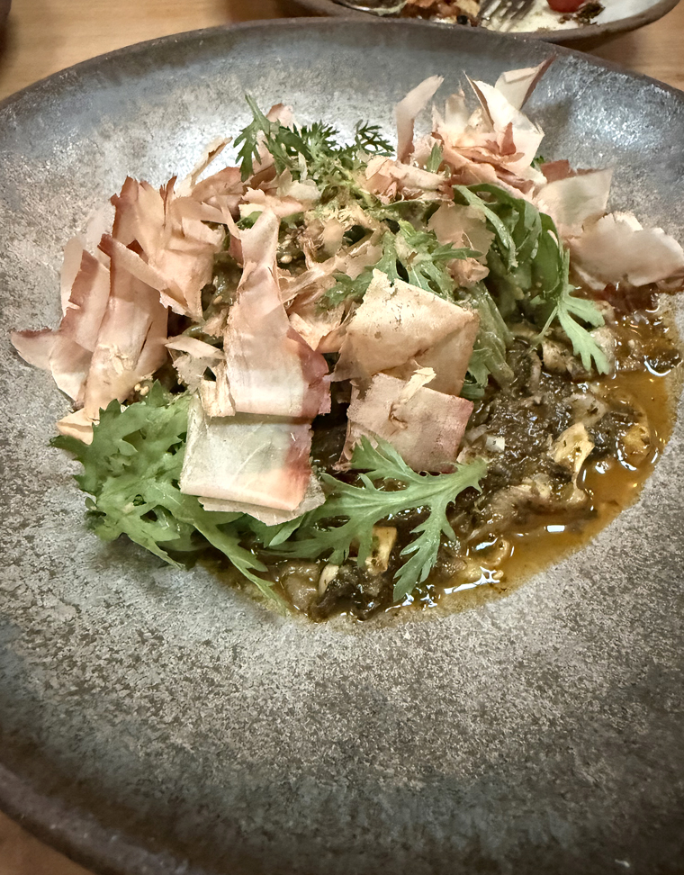 The incredible seaweed noodles.